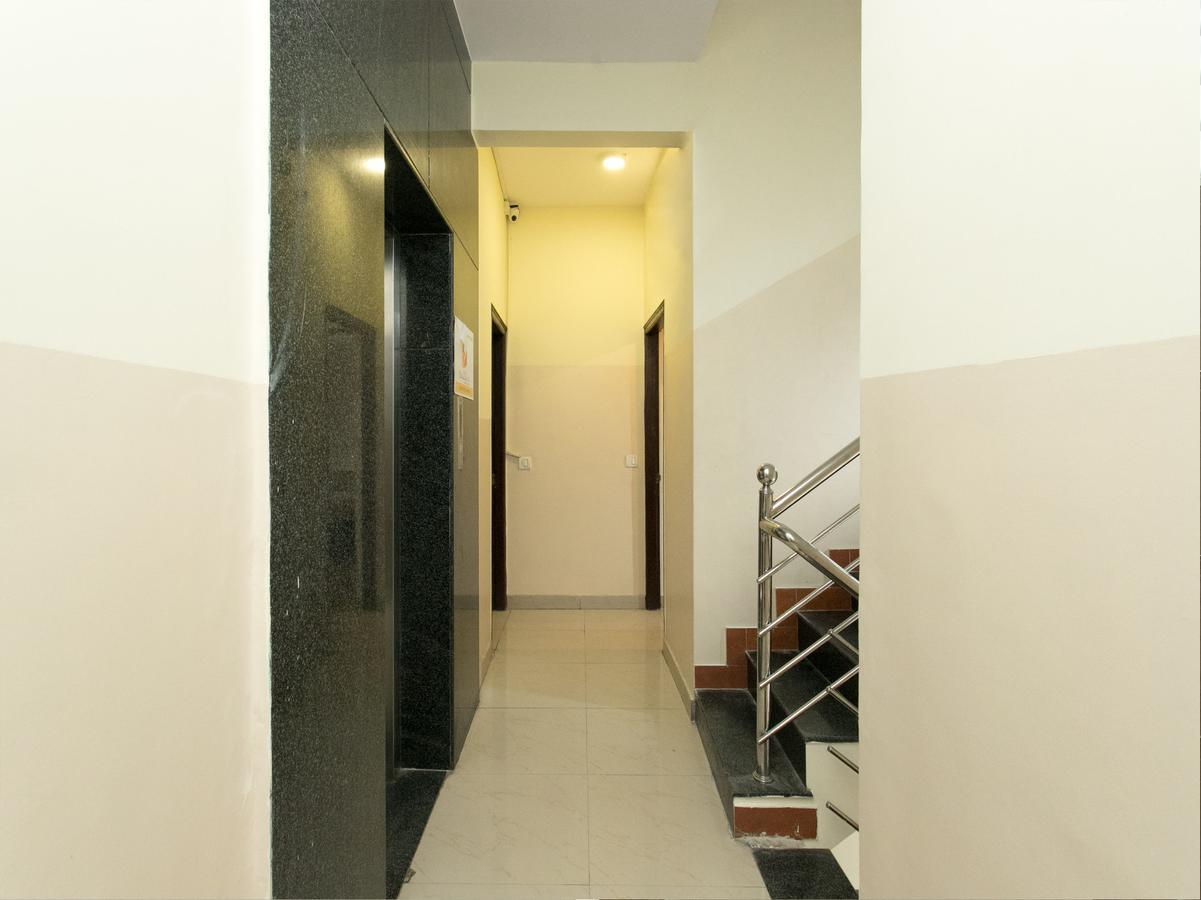 Oyo 10378 Hotel Hibiscus Mayflower Bangalore Bagian luar foto