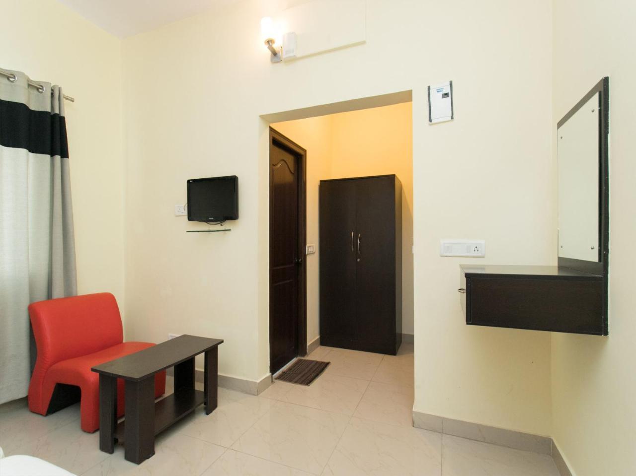 Oyo 10378 Hotel Hibiscus Mayflower Bangalore Bagian luar foto