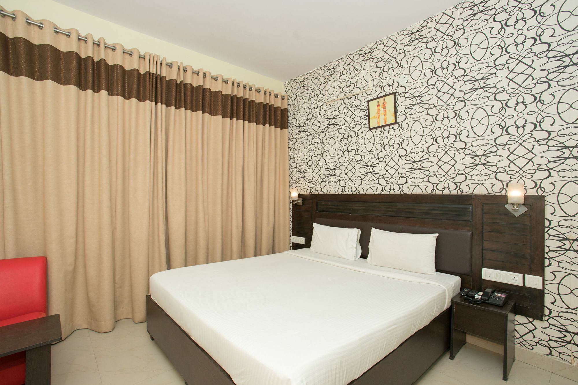 Oyo 10378 Hotel Hibiscus Mayflower Bangalore Bagian luar foto